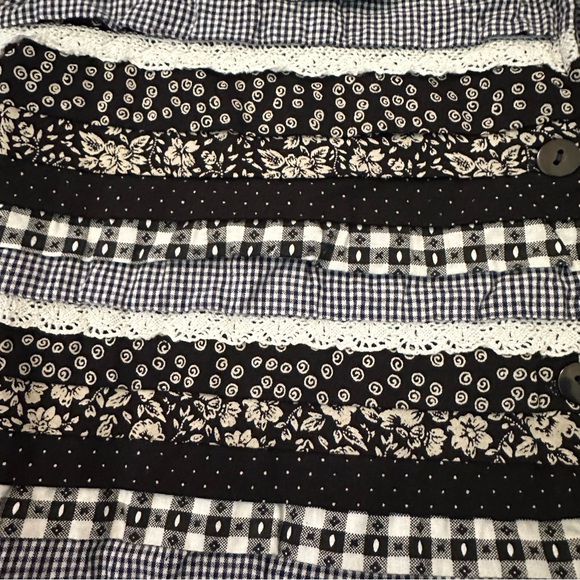 Vintage Black & white quilt style vest size large 
100% cotton - Picture 4 of 7